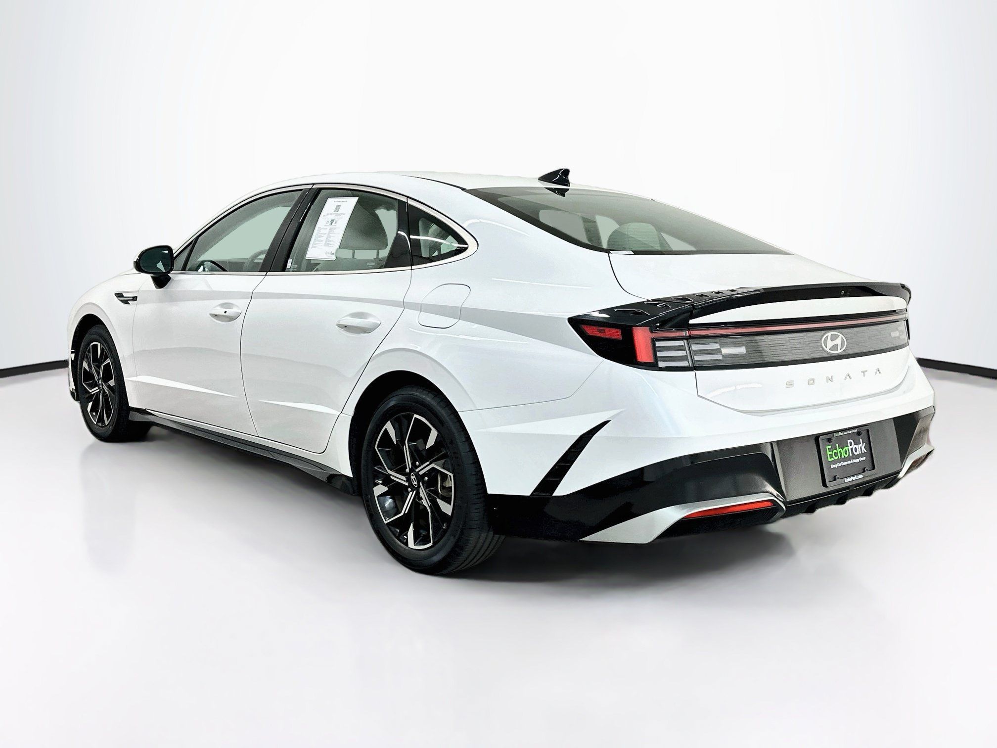 Used 2025 Hyundai Sonata SEL FWD image 5