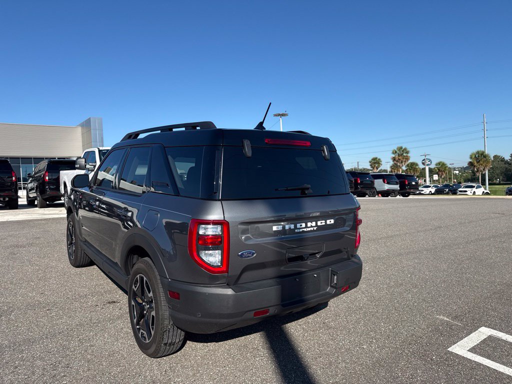 Used 2024 Ford Bronco Sport Outer Banks w/ Tech Package AWD/4WD image 3