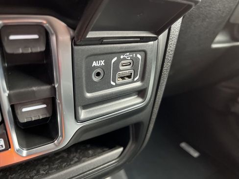 New 2026 Jeep Gladiator Sport image 36