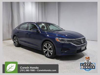 Used 2022 Volkswagen Passat 2.0T SE