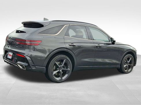 Used 2026 Genesis GV70 3.5T Sport Prestige image 6