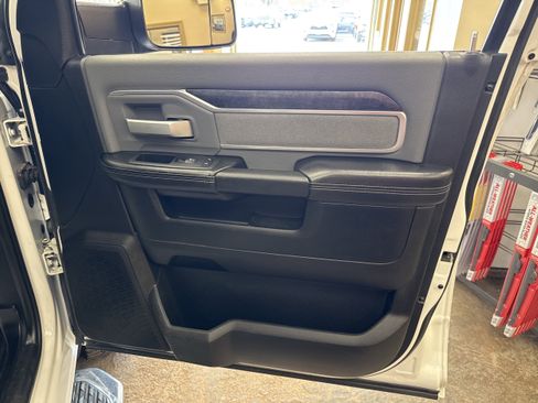 Used 2020 RAM 2500 Big Horn AWD/4WD image 11