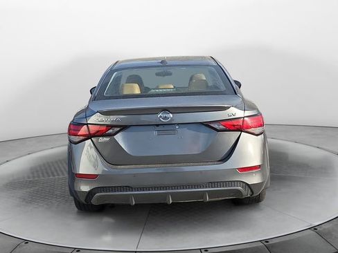 Used 2021 Nissan Sentra SV w/ SV Premium Package image 4