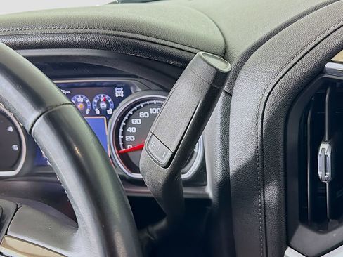 Used 2023 Chevrolet Silverado 2500 High Country image 36