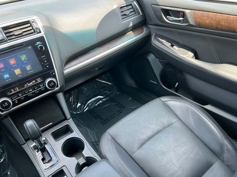 Used 2018 Subaru Outback 2.5i Limited w/ Popular Package #2 AWD/4WD image 32