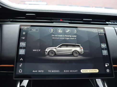 Used 2025 Land Rover Range Rover Sport SE AWD/4WD image 35