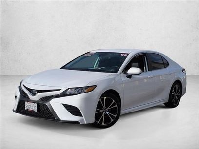 Used 2019 Toyota Camry SE w/ Carpet Mat Package