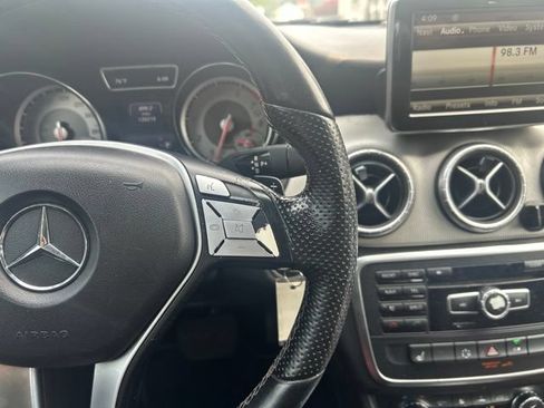 Used 2014 Mercedes-Benz CLA 250 image 34