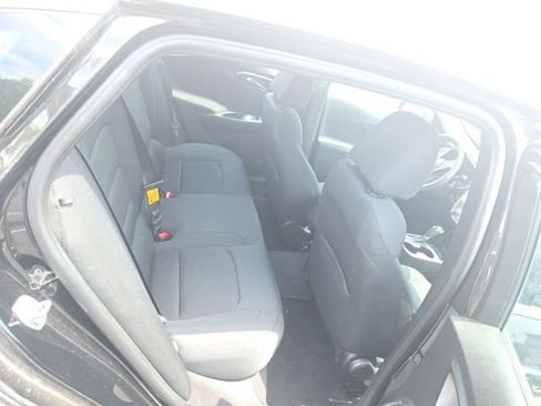 Used 2017 Chevrolet Malibu LS FWD image 8