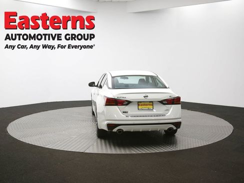 Used 2022 Nissan Altima 2.5 SV w/ SV Premium Package AWD/4WD image 64