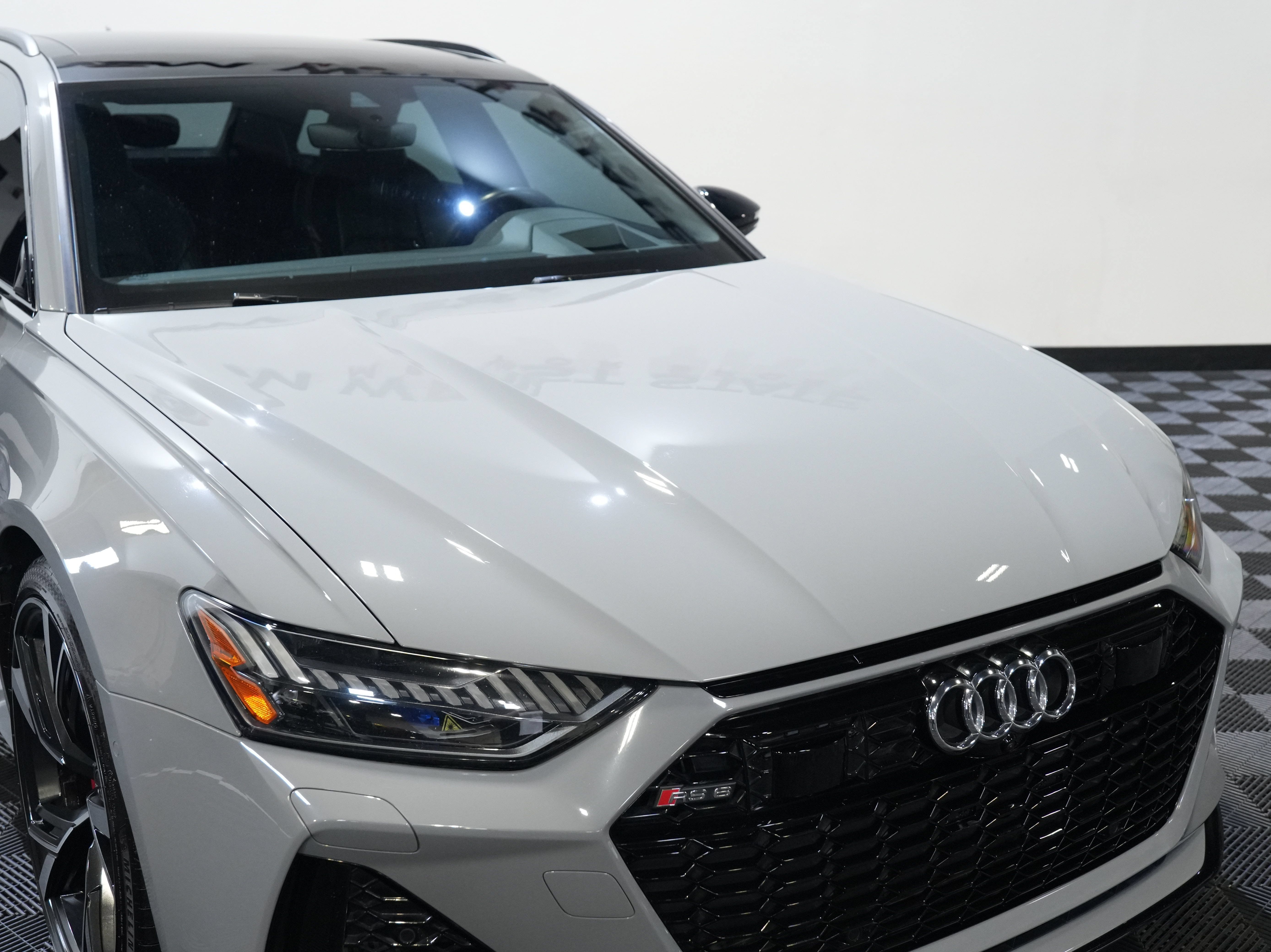 Used 2022 Audi RS 6 AWD/4WD image 12