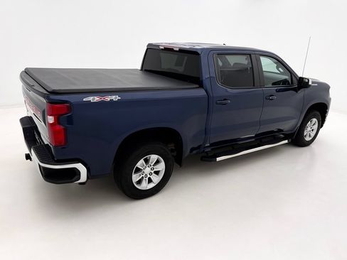 Used 2021 Chevrolet Silverado 1500 LT AWD/4WD image 6
