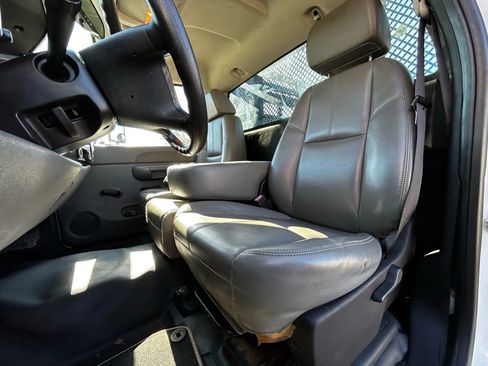 Used 2007 Chevrolet Silverado 3500 W/T image 25