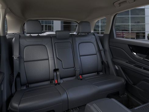 New 2026 Lincoln Corsair Premiere image 11