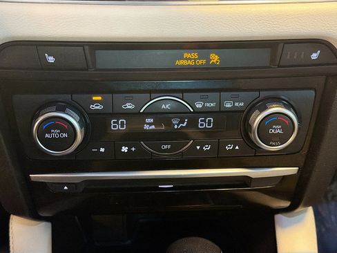 Used 2017 MAZDA MAZDA6 Grand Touring image 24