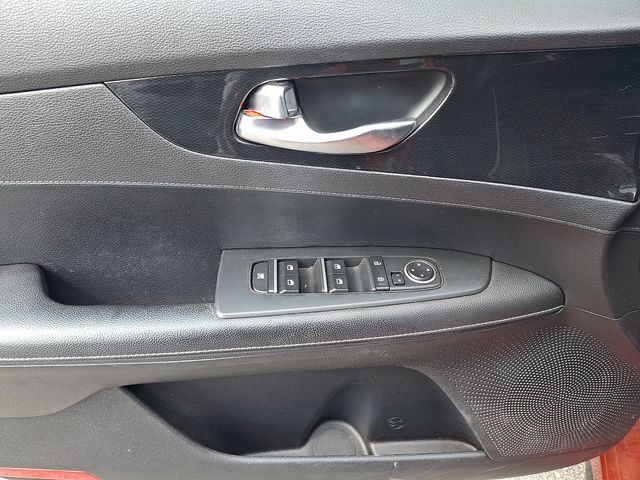 Used 2022 Kia Forte GT-Line FWD image 12