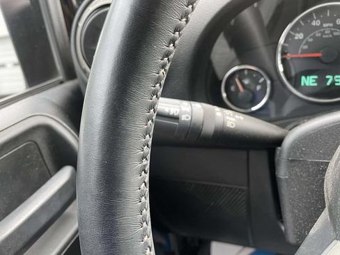 Used 2018 Jeep Wrangler Unlimited Sport AWD/4WD image 24