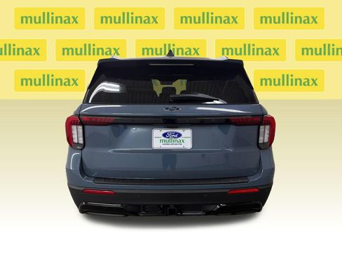 New 2026 Ford Explorer ST-Line image 7