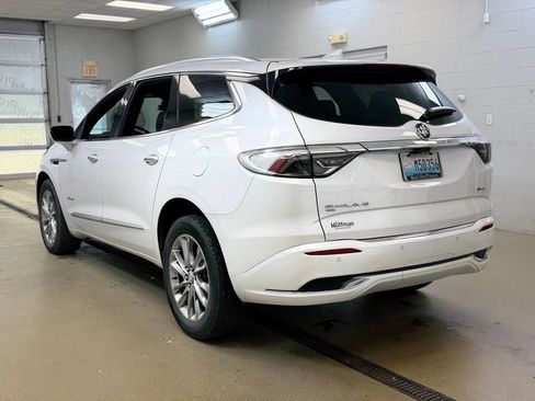 Used 2024 Buick Enclave Avenir AWD/4WD image 7