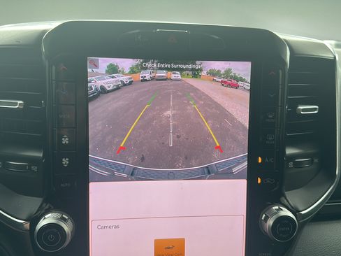 Used 2025 RAM 1500 Laramie AWD/4WD image 22