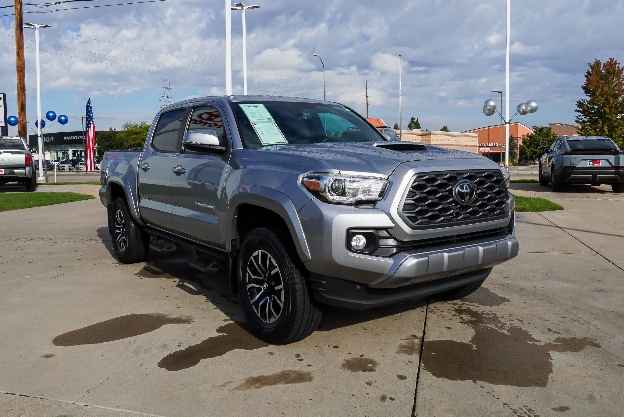 Certified 2021 Toyota Tacoma TRD Sport w/ Technology Package AWD/4WD image 2
