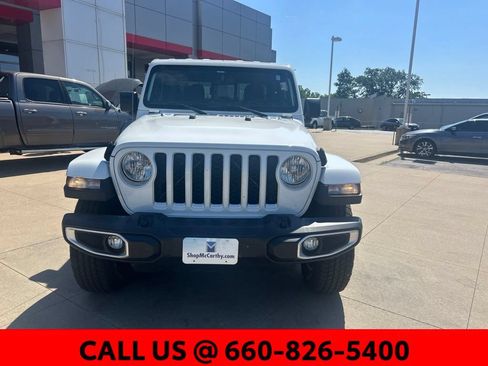Used 2021 Jeep Gladiator Overland AWD/4WD image 3