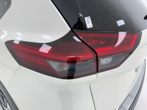 Used 2022 Nissan Rogue SL FWD image 36