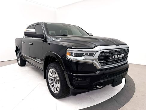 Used 2022 RAM 1500 Limited w/ Body Color Bumper Group AWD/4WD image 11