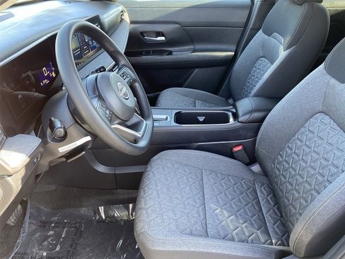 New 2026 Nissan Kicks SV image 20