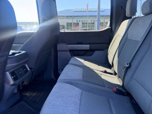 Used 2024 Ford F250 XLT w/ FX4 Off-Road Package image 12