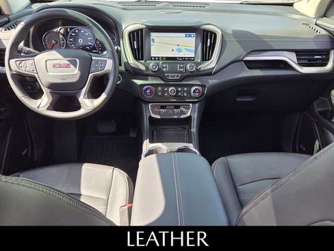 Used 2024 GMC Terrain Denali image 8