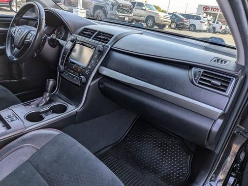Used 2015 Toyota Camry XSE FWD image 6