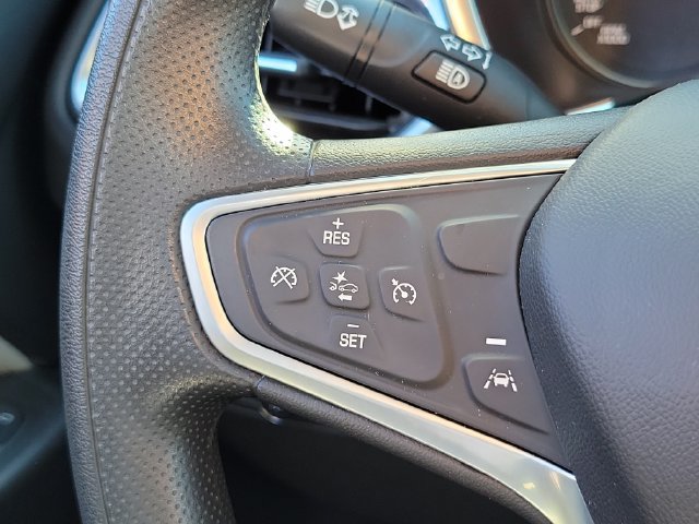 Used 2023 Chevrolet Equinox LT FWD image 11