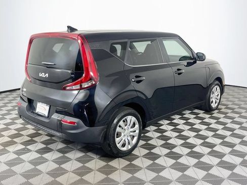 Used 2022 Kia Soul LX FWD image 8