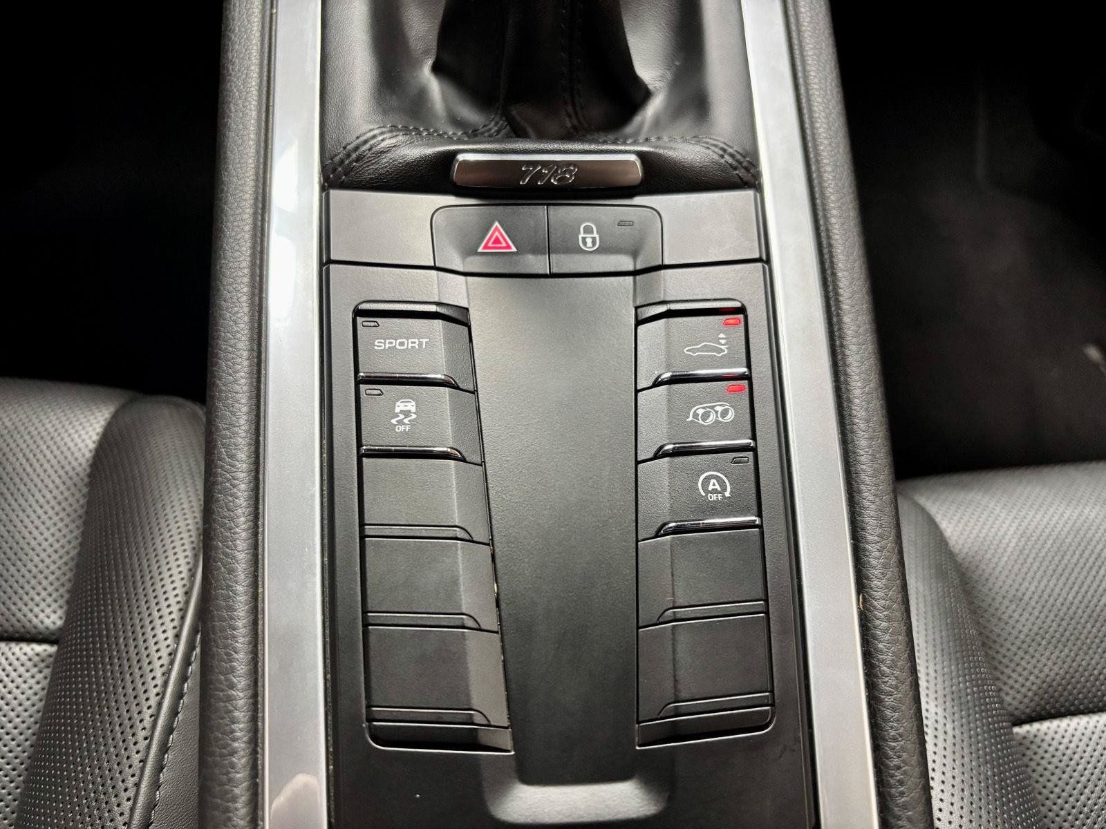 Used 2017 Porsche 718 Cayman RWD image 25