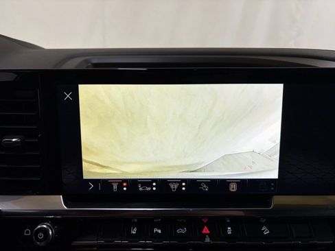 Used 2025 GMC Sierra 2500 SLT w/ SLT Premium Package image 50