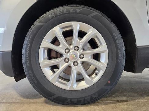 Used 2021 Chevrolet Equinox LT FWD image 10