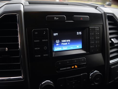 Used 2015 Ford F150 XLT w/ Equipment Group 301A Mid image 9