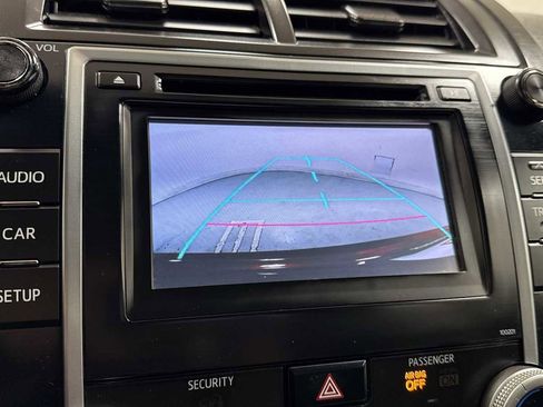 Used 2014 Toyota Camry SE image 19