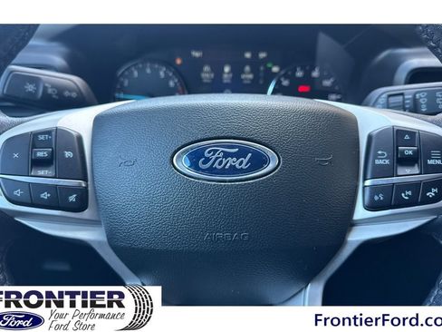 Used 2023 Ford Explorer XLT RWD image 26