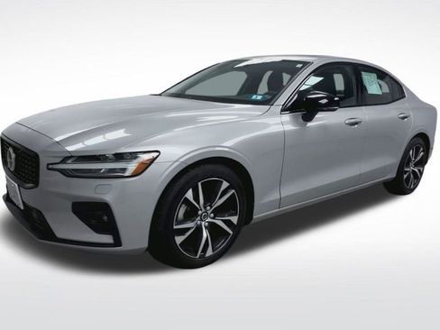 Used 2025 Volvo S60 B5 Core AWD/4WD image 20
