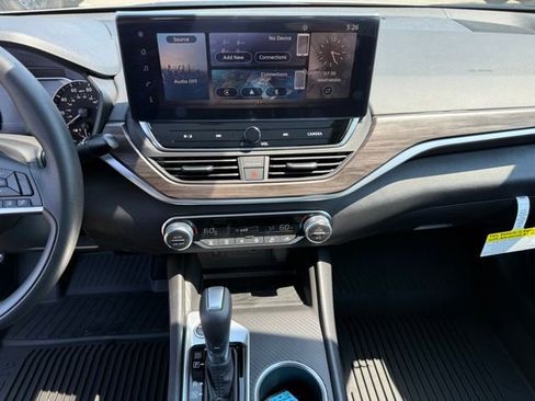 New 2025 Nissan Altima 2.5 SV w/ SV Special Edition Package image 22