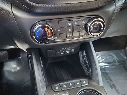 Used 2023 Chevrolet TrailBlazer LT FWD image 39