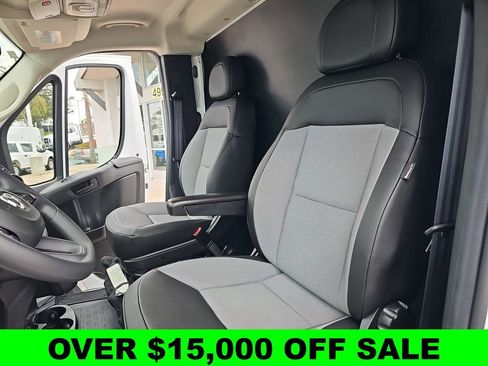 New 2024 RAM ProMaster 3500 w/ Convenience Group FWD image 17