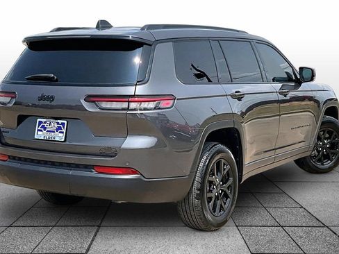 Used 2024 Jeep Grand Cherokee L Altitude AWD/4WD image 13