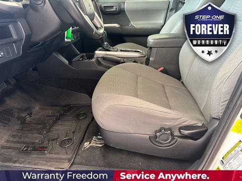 Used 2016 Toyota Tacoma SR5 w/ Towing Package RWD image 13