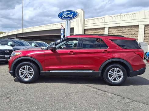 Used 2022 Ford Explorer XLT w/ Class IV Trailer Tow Package AWD/4WD image 7