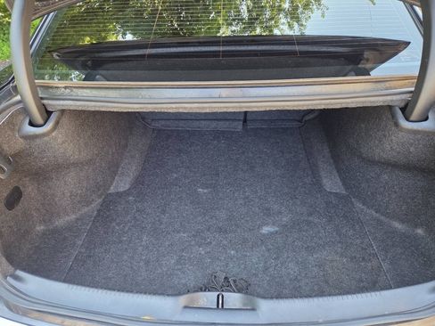 Used 2012 Chrysler 300 Limited RWD image 19