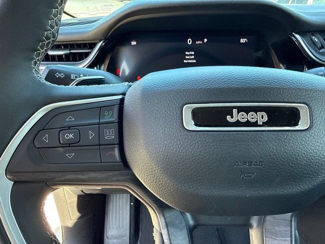 Used 2023 Jeep Grand Cherokee L Limited w/ Luxury Tech Group II AWD/4WD image 37