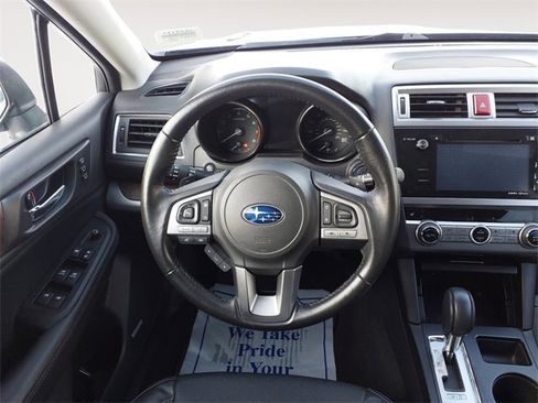 Used 2017 Subaru Outback 3.6R Limited image 12
